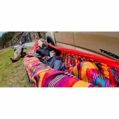 ENO FieldDay Blanket -NRS shop eno fieldday blanket lifestyle02v2 rsz 63721.1649975644